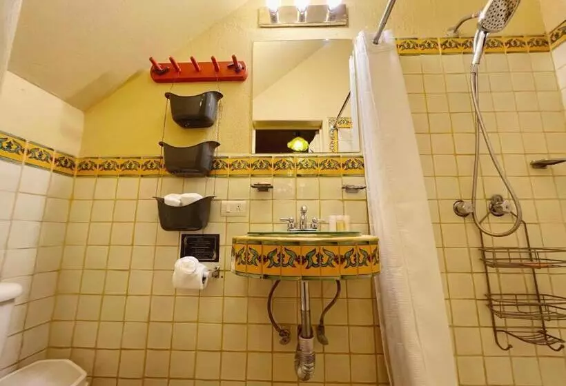 Estrellita S Bed & Breakfast