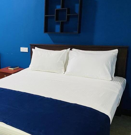 فندق Nilaveli Hybrid Holiday