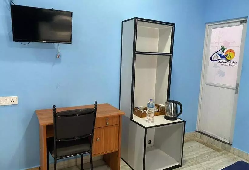 Hotelli Nilaveli Hybrid Holiday