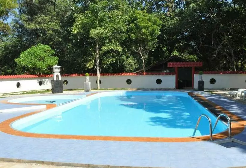 Safari Village Hotel Udawalawa