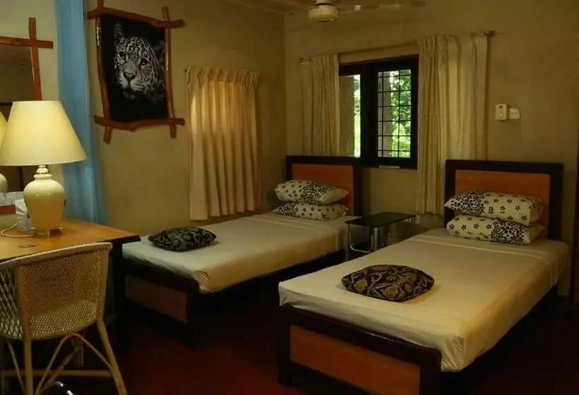 Safari Village Hotel Udawalawa