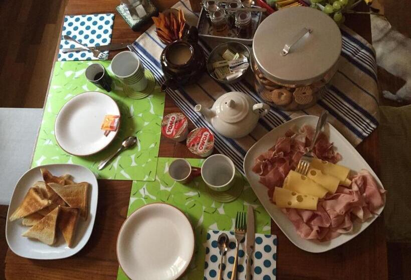 پانسیون Casa Albert Stanley