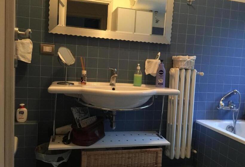 پانسیون Casa Albert Stanley