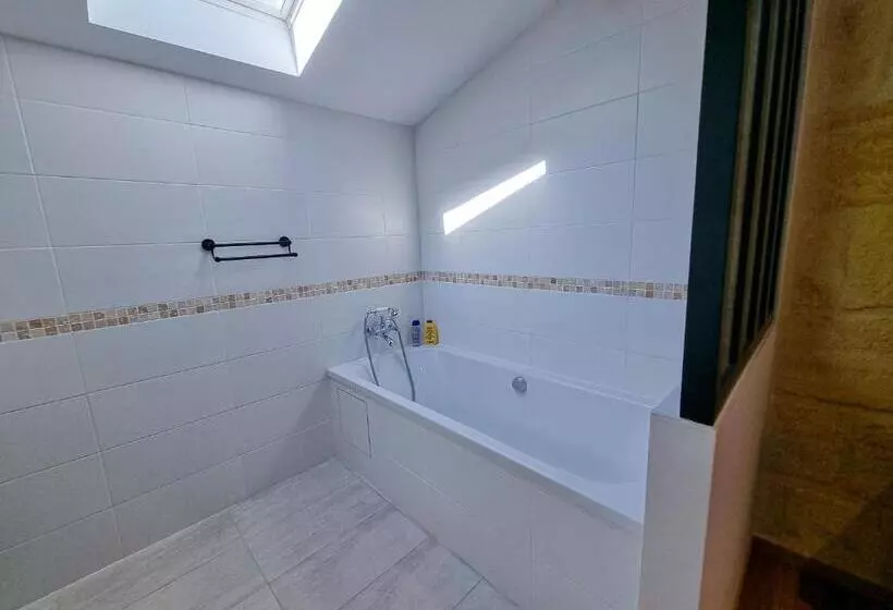 Majatalo Chateau Erigoye