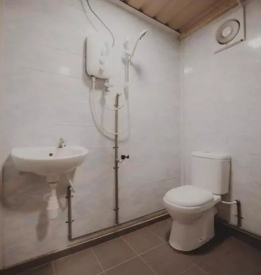 ペンション Paya Debloc Village