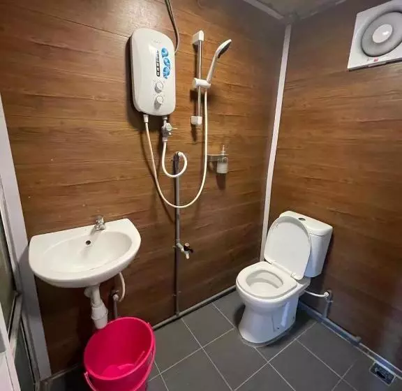 ペンション Paya Debloc Village