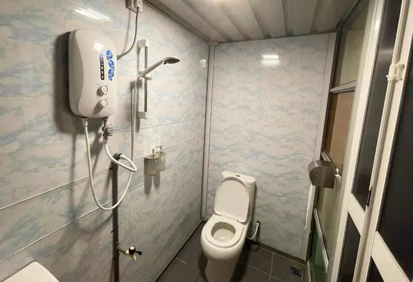 ペンション Paya Debloc Village