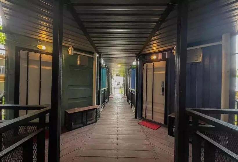 ペンション Paya Debloc Village