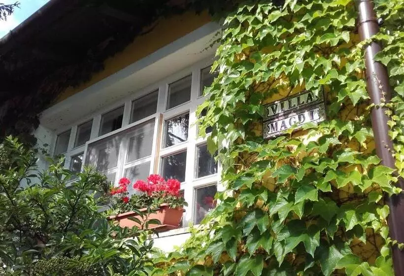 ペンション Villa Magdi Vendégház