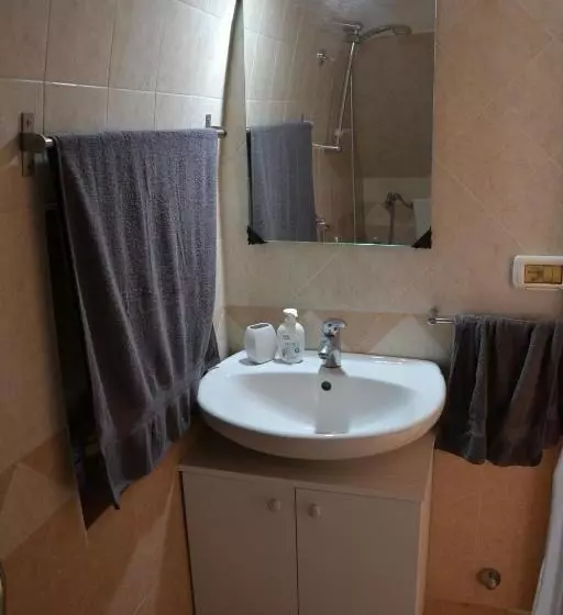 Vitti Stone House   6 Minuti Dalle Grotte