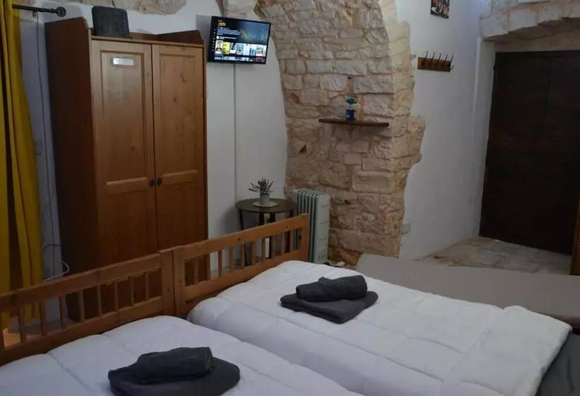 Vitti Stone House   6 Minuti Dalle Grotte