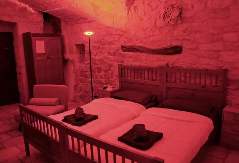 Vitti Stone House   6 Minuti Dalle Grotte