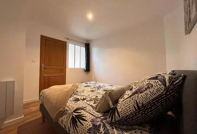 • Bel Appartement   Centre Historique De Poitiers