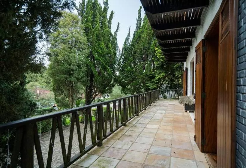 هاستل Pousada Jardim Monte Verde