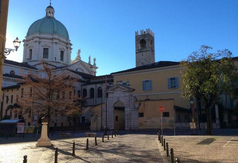 تختخواب و صبحانه Le Muse