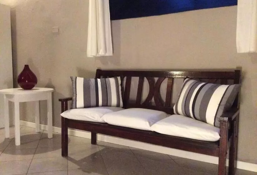 تختخواب و صبحانه Le Muse