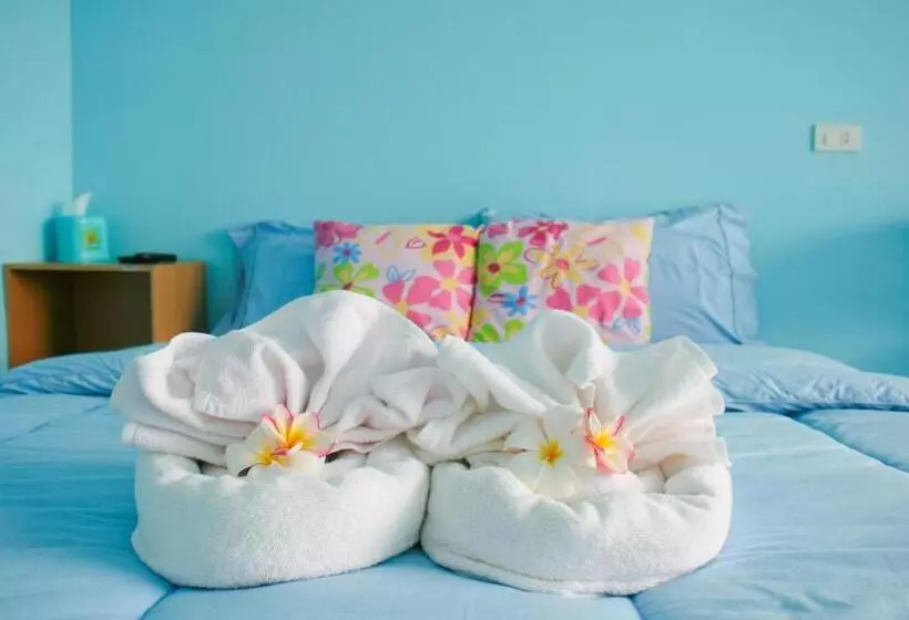 Boathouse Resort Suanphung