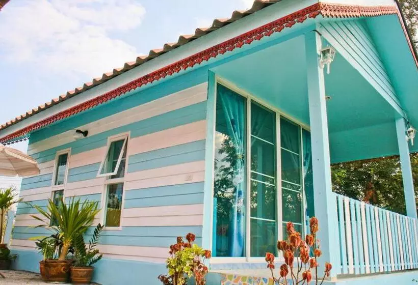 Boathouse Resort Suanphung