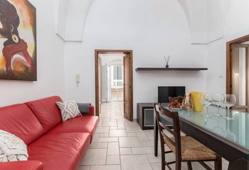 Vista Piazza Home & Solarium By Raro Villas