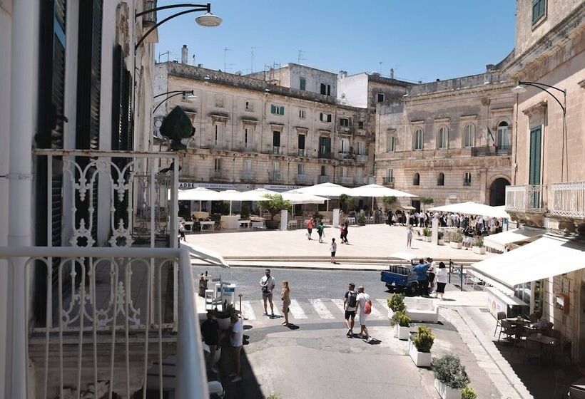 Vista Piazza Home & Solarium By Raro Villas