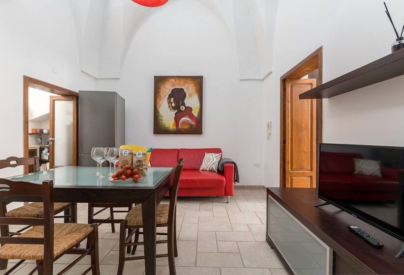 Vista Piazza Home & Solarium By Raro Villas