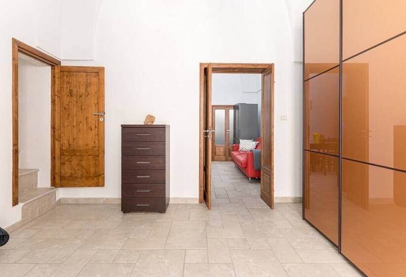 Vista Piazza Home & Solarium By Raro Villas