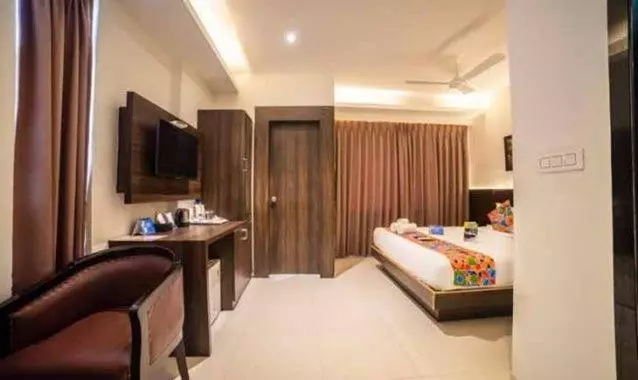 Fabhotel Prime Prowell Crown Hitech City