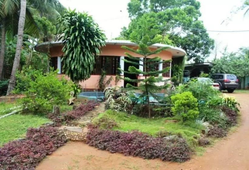ホテル Walawe Park View