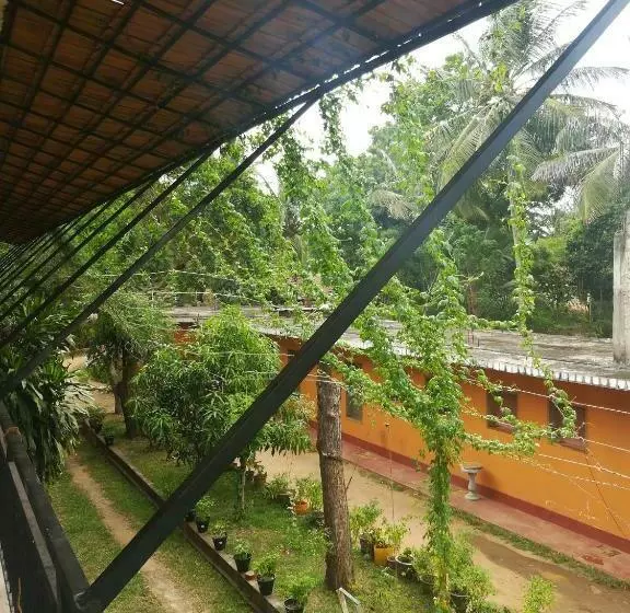 ホテル Walawe Park View