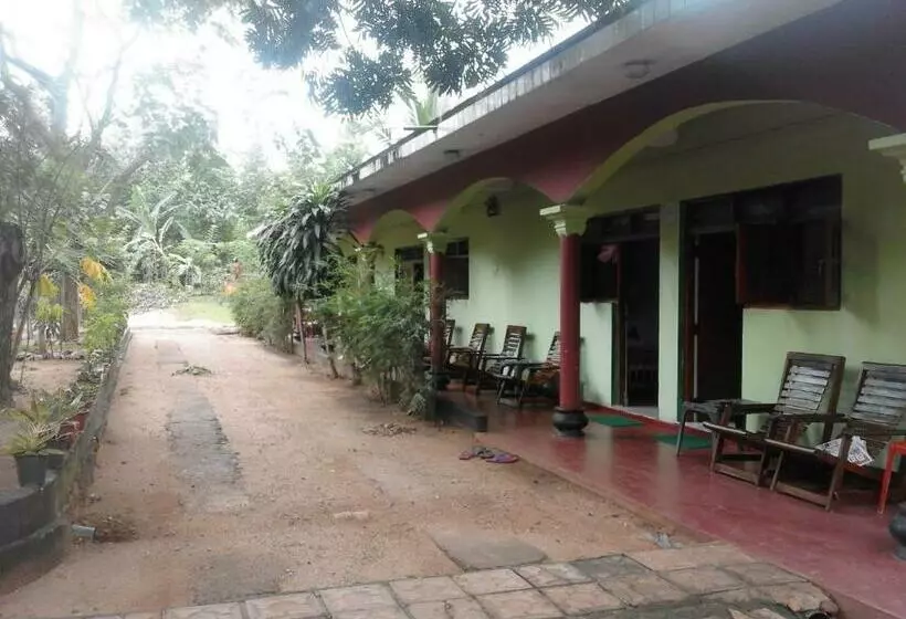 ホテル Walawe Park View