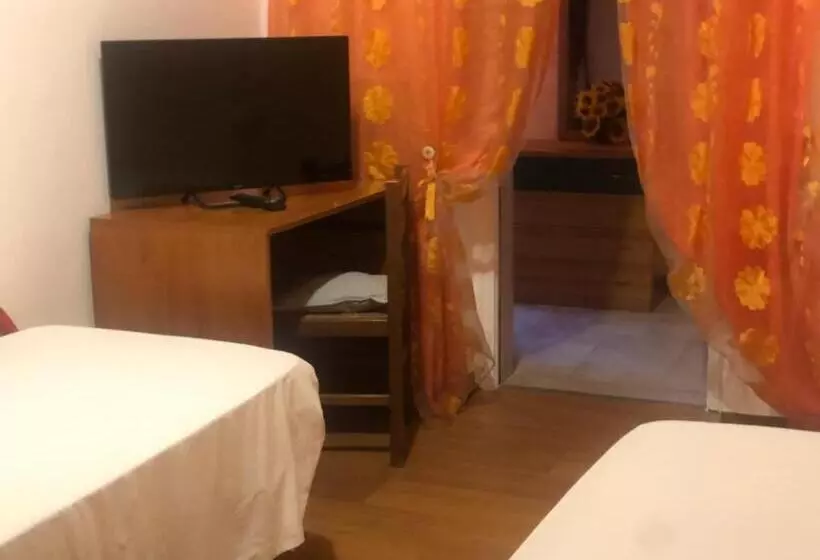 ペンション Affittacamere Selene