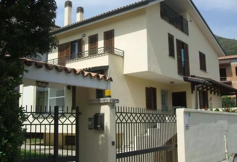 ペンション B&b Oro Puro