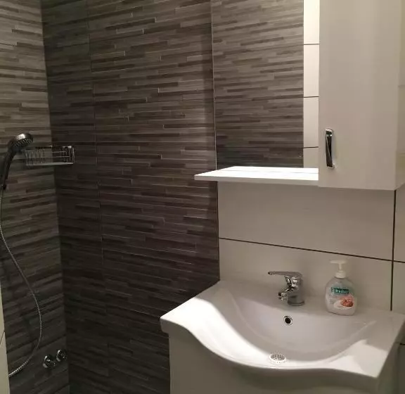 پانسیون Guest House Golja
