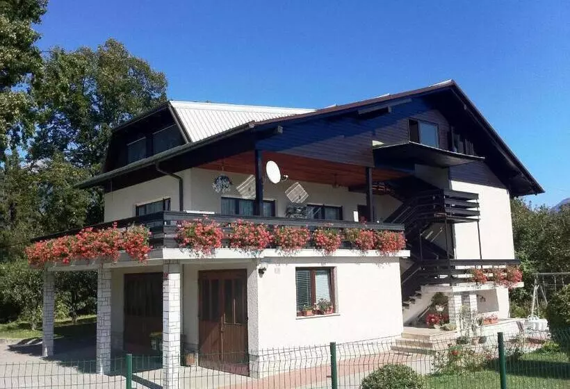 پانسیون Guest House Golja