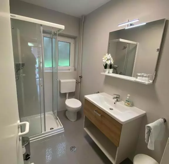 پانسیون Guest House Golja