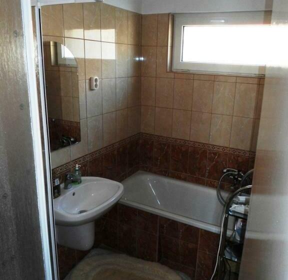 بنسيون Károly Vendégház