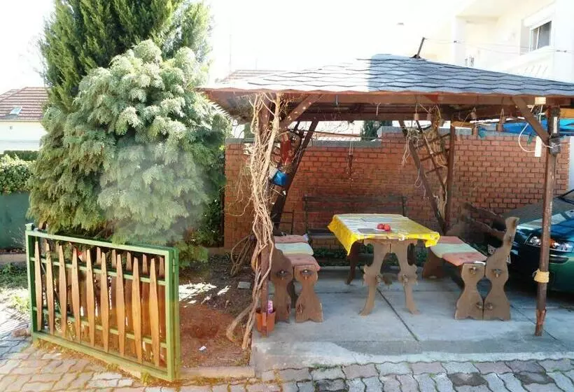 Majatalo Károly Vendégház