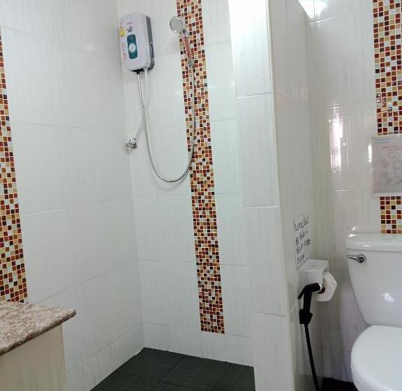 بنسيون Living Room Guesthouse & Cafe Bar