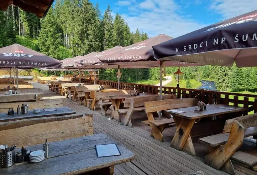 ペンション Penzion Modrava