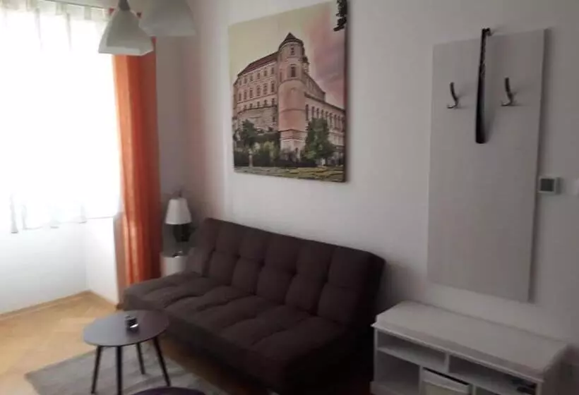 Majatalo Penzion U žabáka