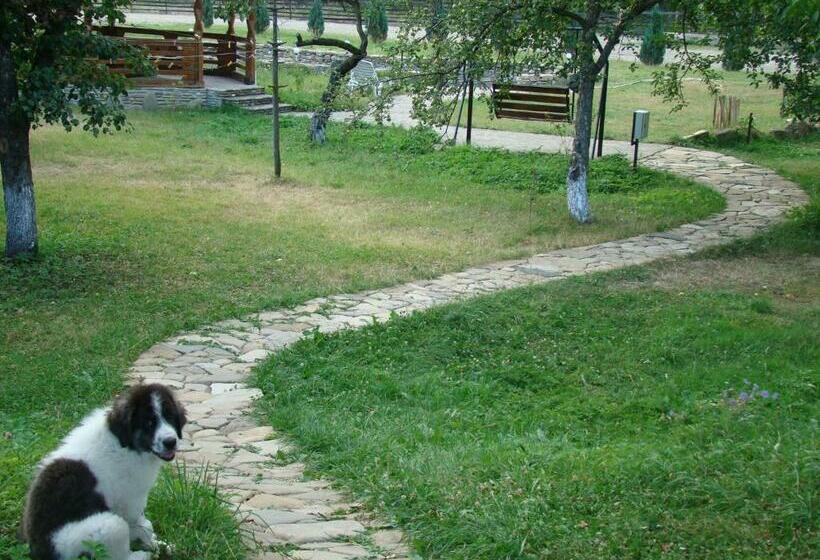 Pensiunea Agroturistica Cristal