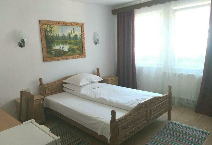 Pensiunea Agroturistica Cristal