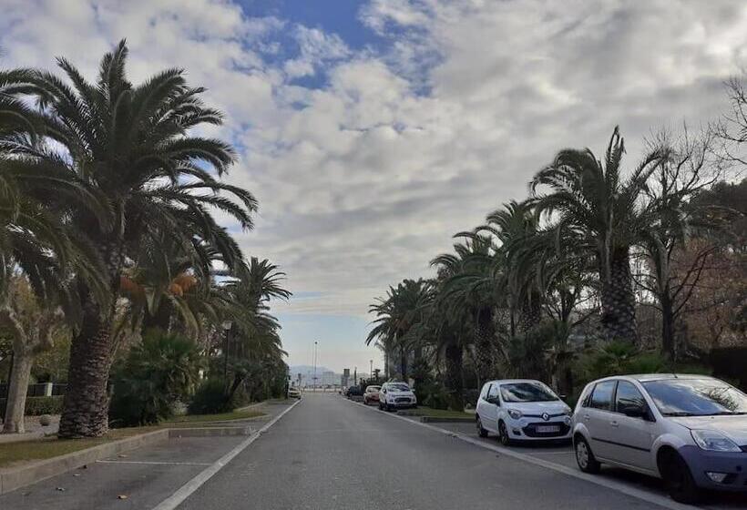 T2 Palais Lumière, Plage à 200m