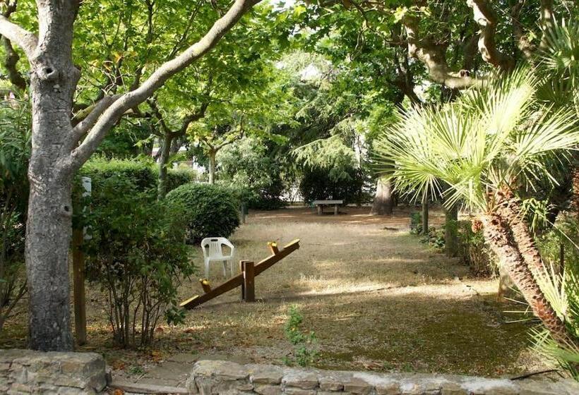 T2 Palais Lumière, Plage à 200m