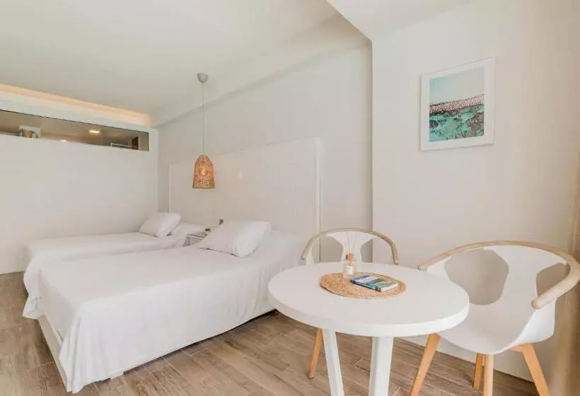 The Ocean Vibes Suites By Casa Paraiso