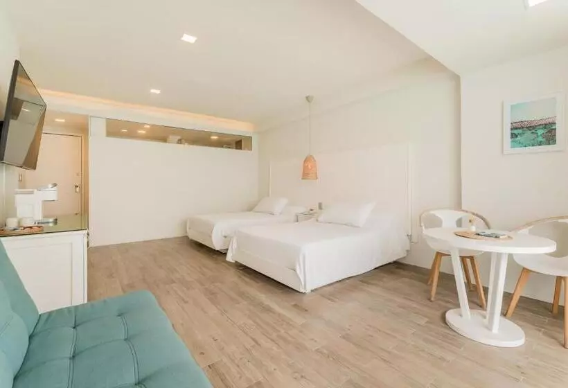 The Ocean Vibes Suites By Casa Paraiso