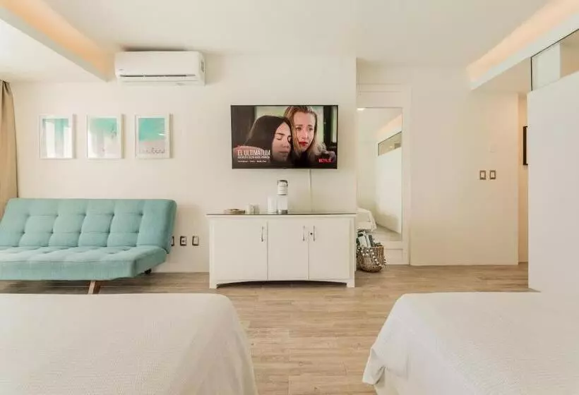 The Ocean Vibes Suites By Casa Paraiso