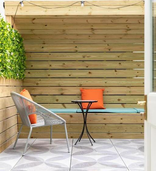 Beautiful Central 3 Bed W/roof Terrace & Parking