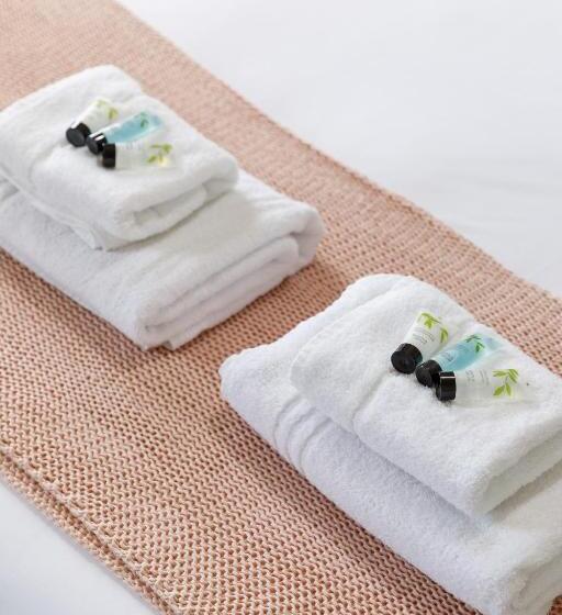 Beautiful Central 3 Bed W/roof Terrace & Parking