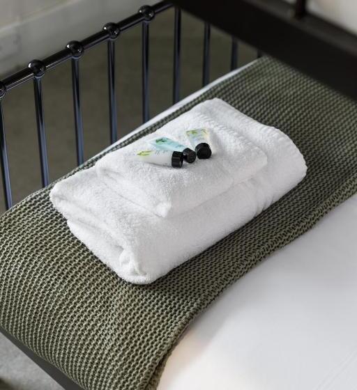 Beautiful Central 3 Bed W/roof Terrace & Parking